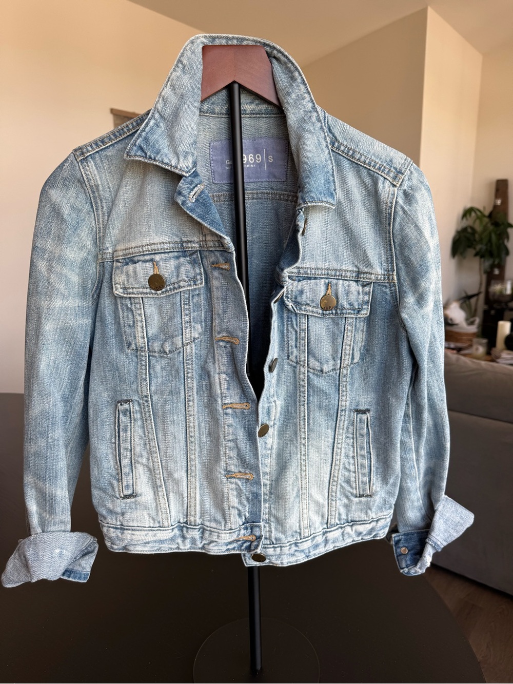 Gap Classic Light Wash Denim Jacket - Light Blue Small